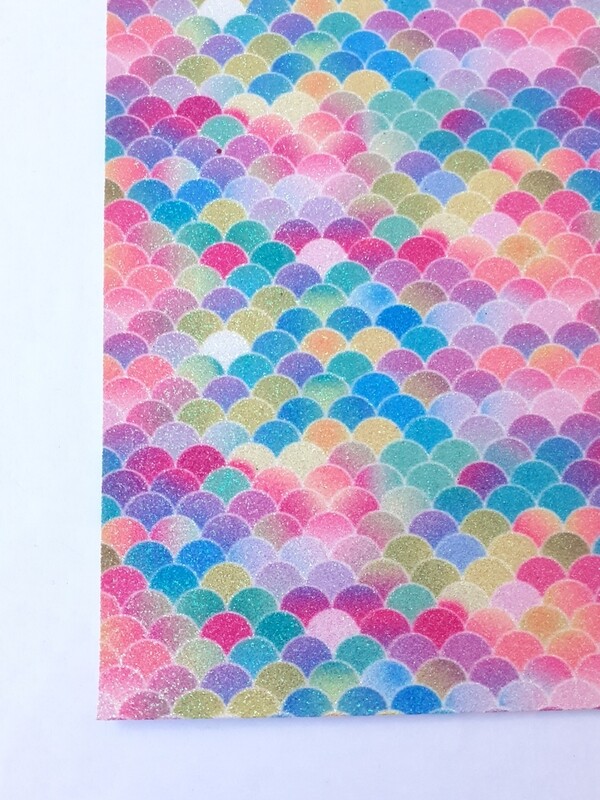 Feuille A4 simili cuir glitter écaille multicouleur 