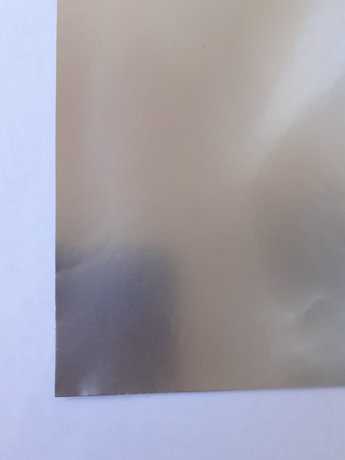 Feuille A4 simili cuir argenté effet miroir