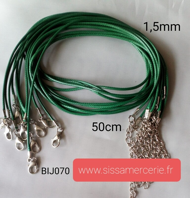 Collier 50cm en cuir de polyester ciré 1,5mm vert foncé