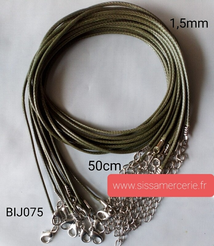 Collier 50cm en cuir de polyester ciré 1,5mm kaki