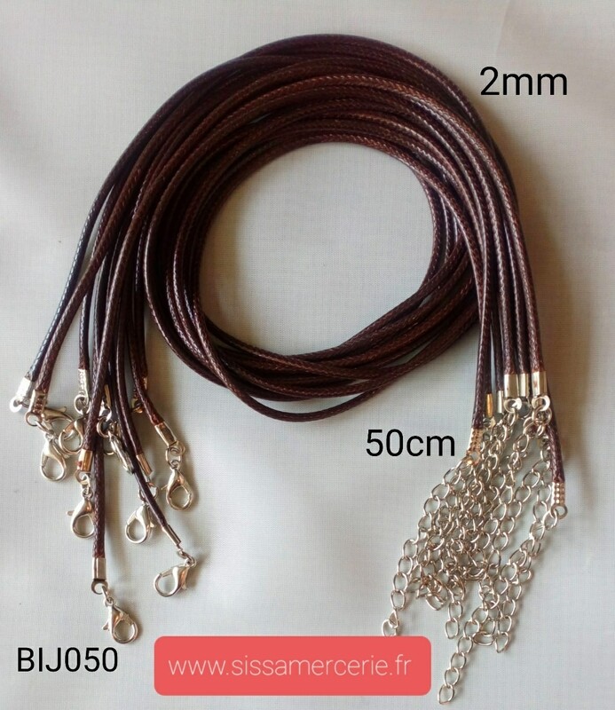 Collier 50cm en cuir de polyester ciré 2mm marron