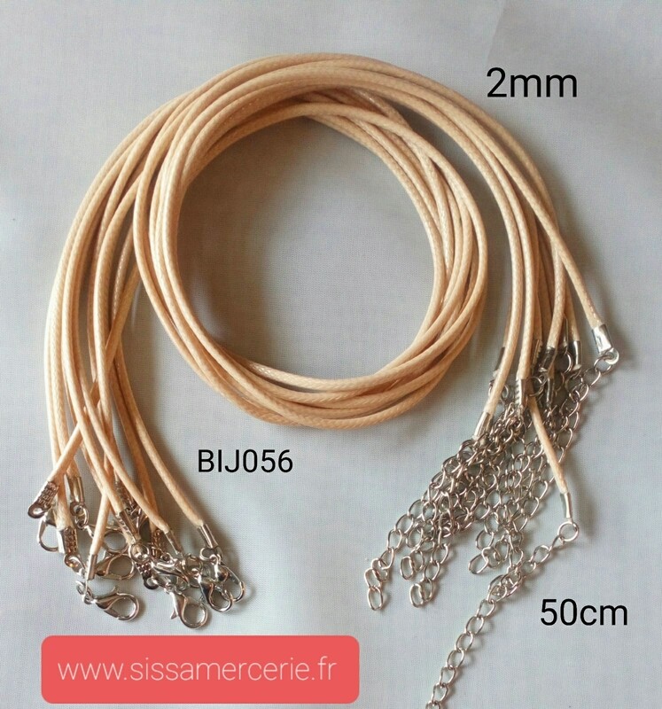 Collier 50cm en cuir de polyester ciré 2mm beige