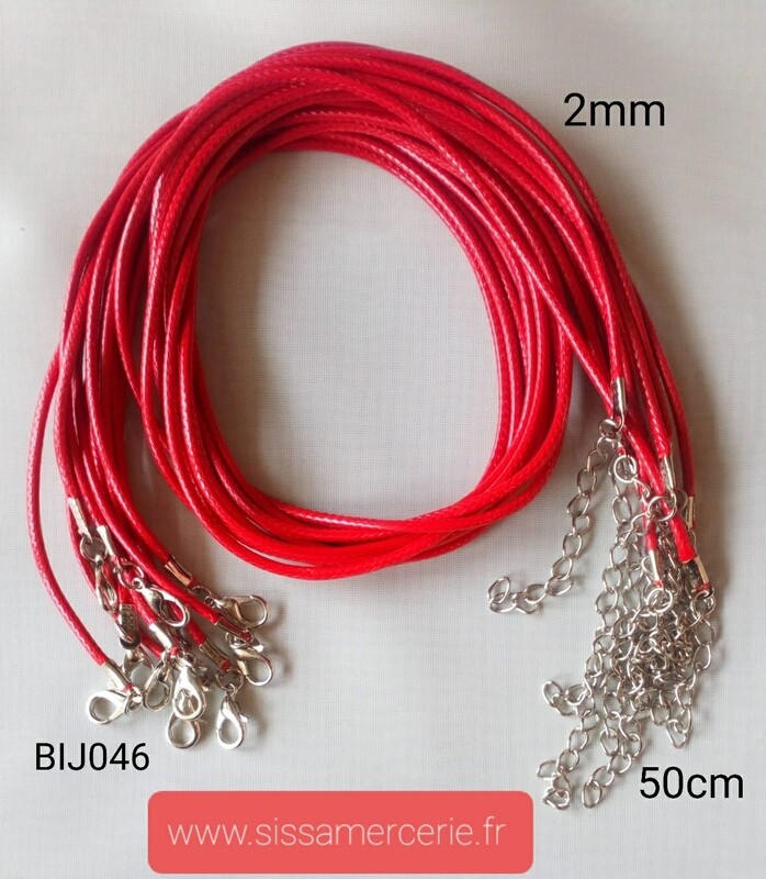 Collier 50cm en cuir de polyester ciré 2mm rouge