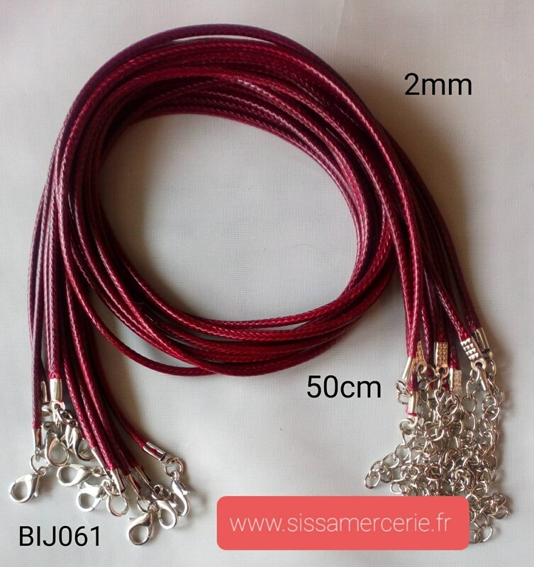 Collier 50cm en cuir de polyester ciré 2mm bordeaux