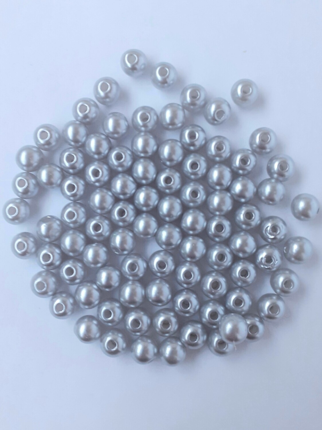 200 perles 6mm gris