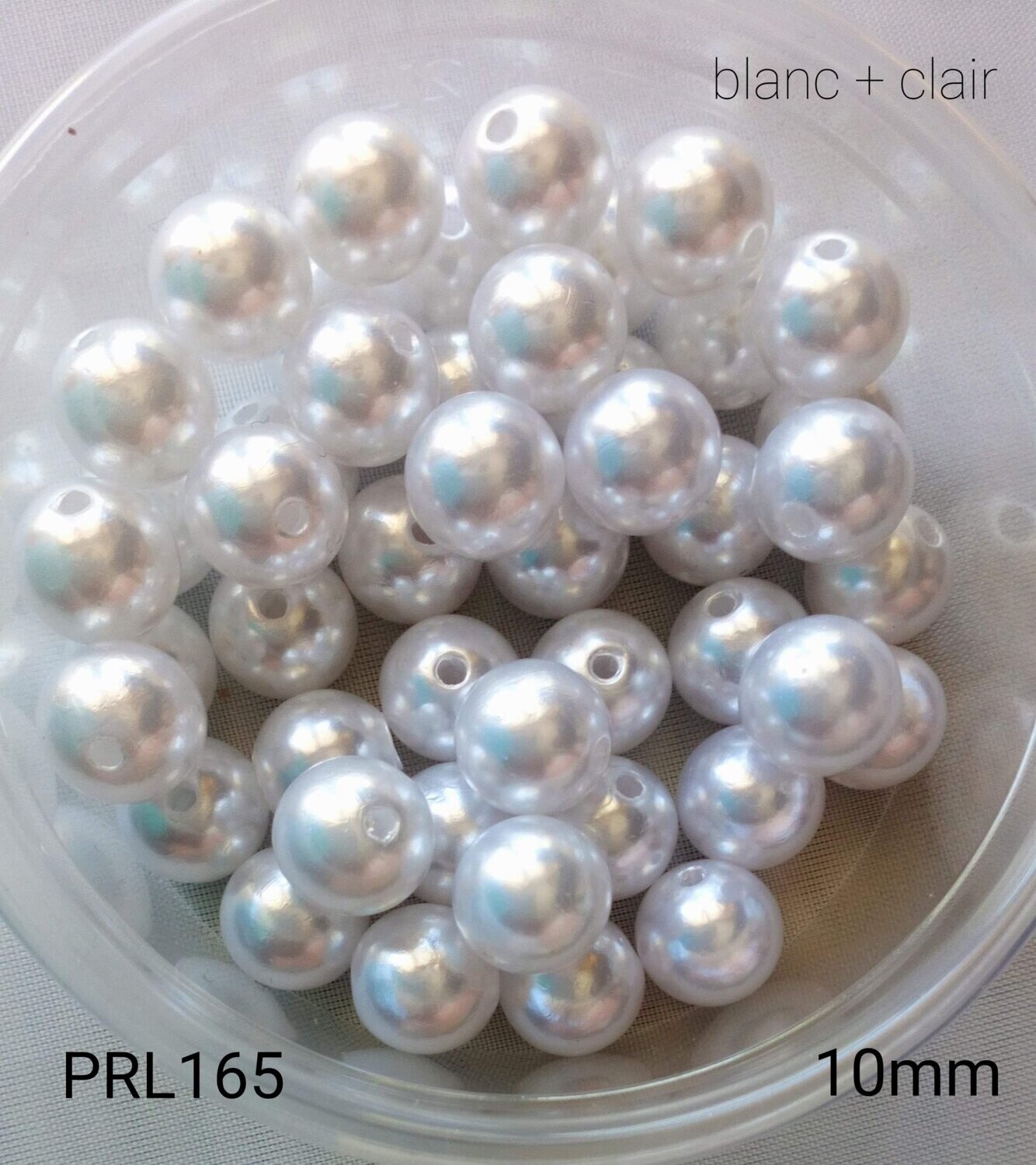 50 perles 10mm acryliques blanches
