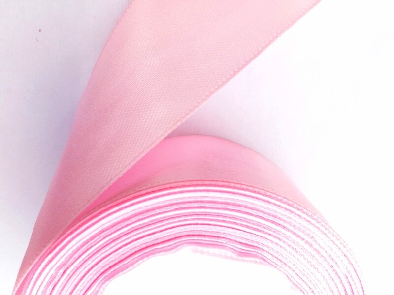 22,86 mètres ruban satiné 40mm rose clair 