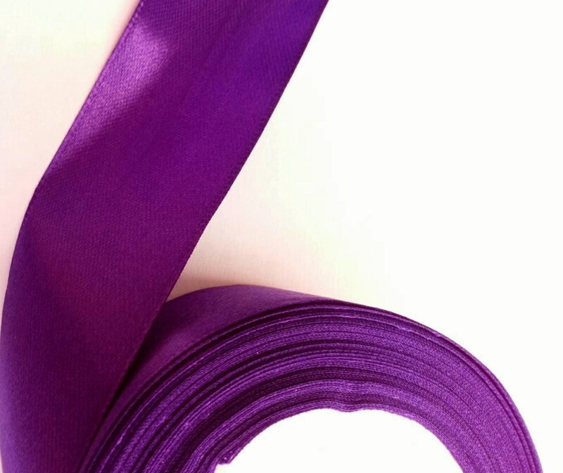 22,86 mètres ruban satiné 40mm violet