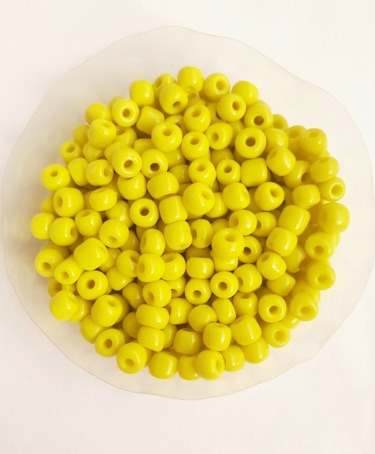 450 perles en verre 4MM (40g) jaune opaque