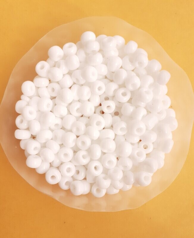 450 perles en verre 4MM (40g) blanc opaque