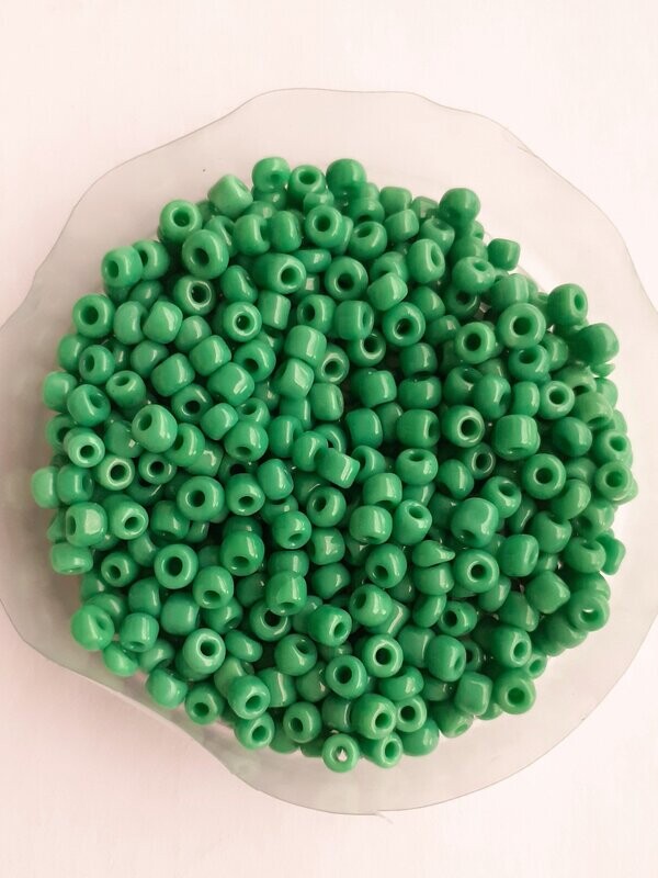 1400 perles en verre 3MM (40g) vert opaque