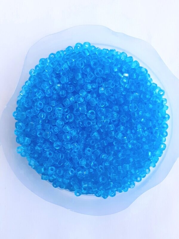 2600 perles en verre 2MM (40g) bleu transparent