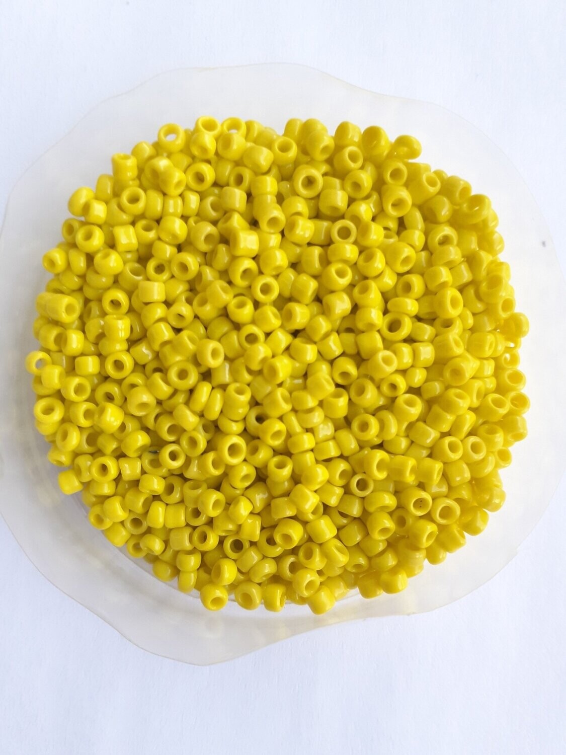 2600 perles en verre 2MM (40g) jaune opaque
