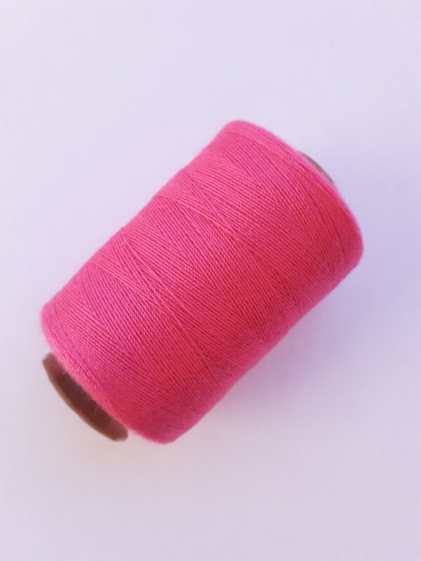 Bobine 914 mètres 100% polyester n°40/2 fushia 