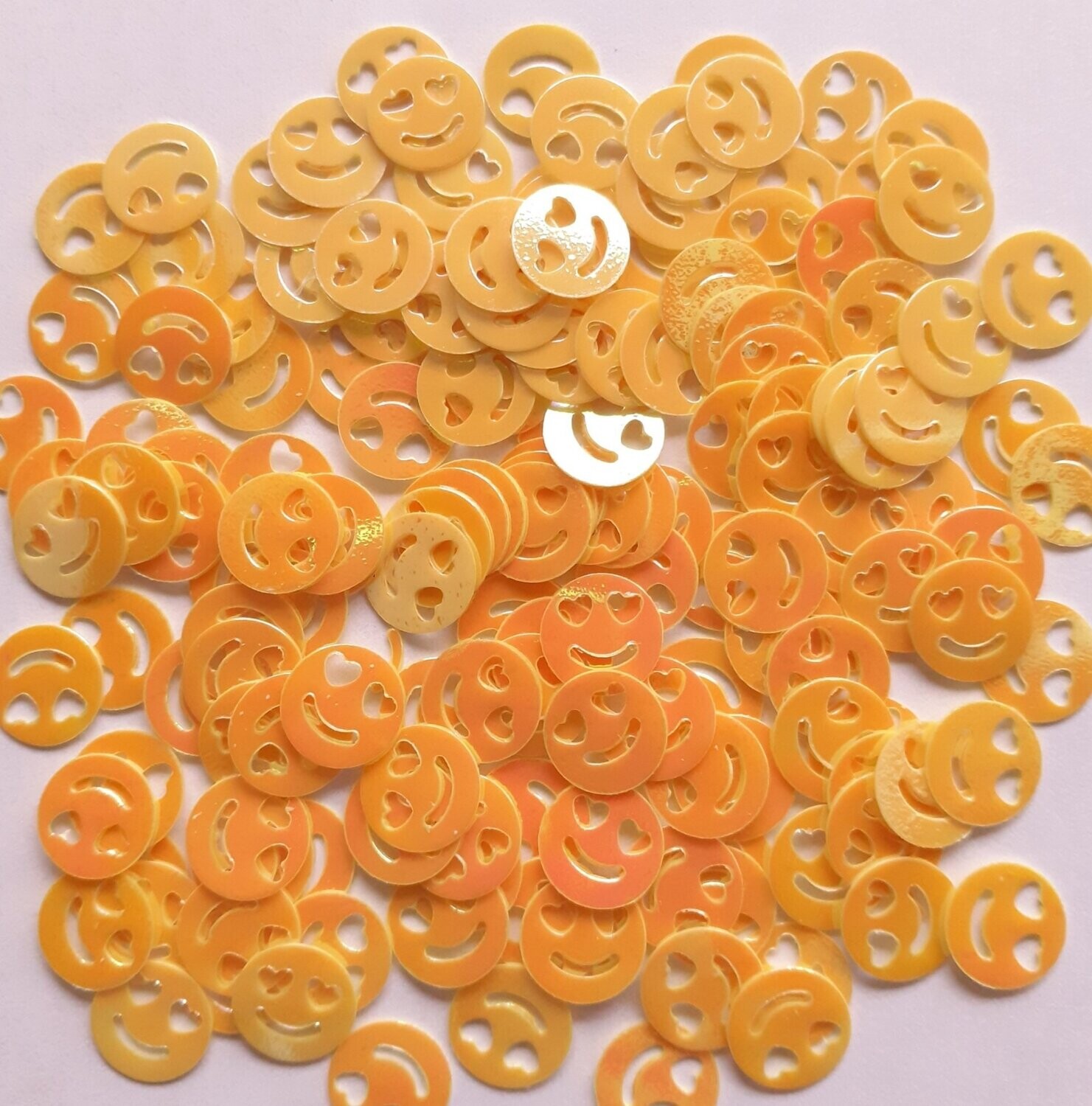 10g de sequins smiley  10mm / 10 couleurs disponibles