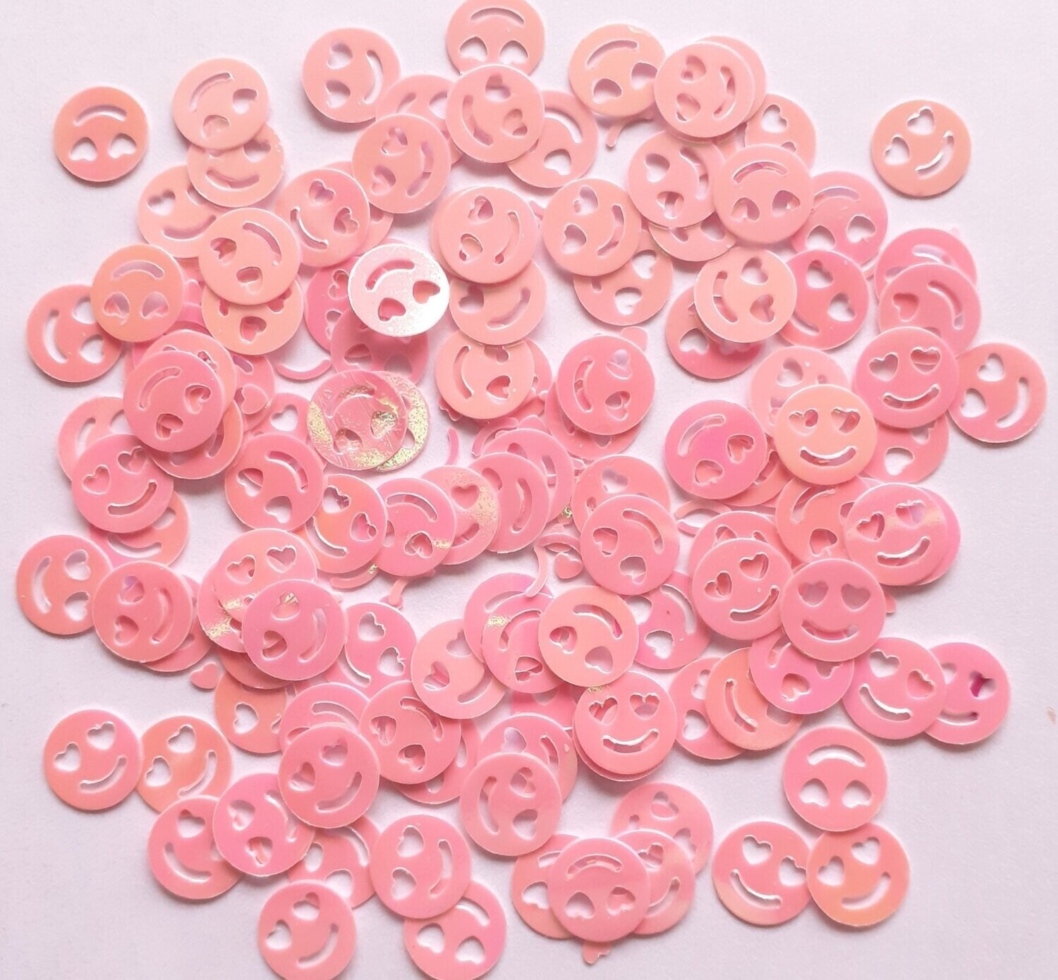 10g de sequins smiley  10mm / 10 couleurs disponibles