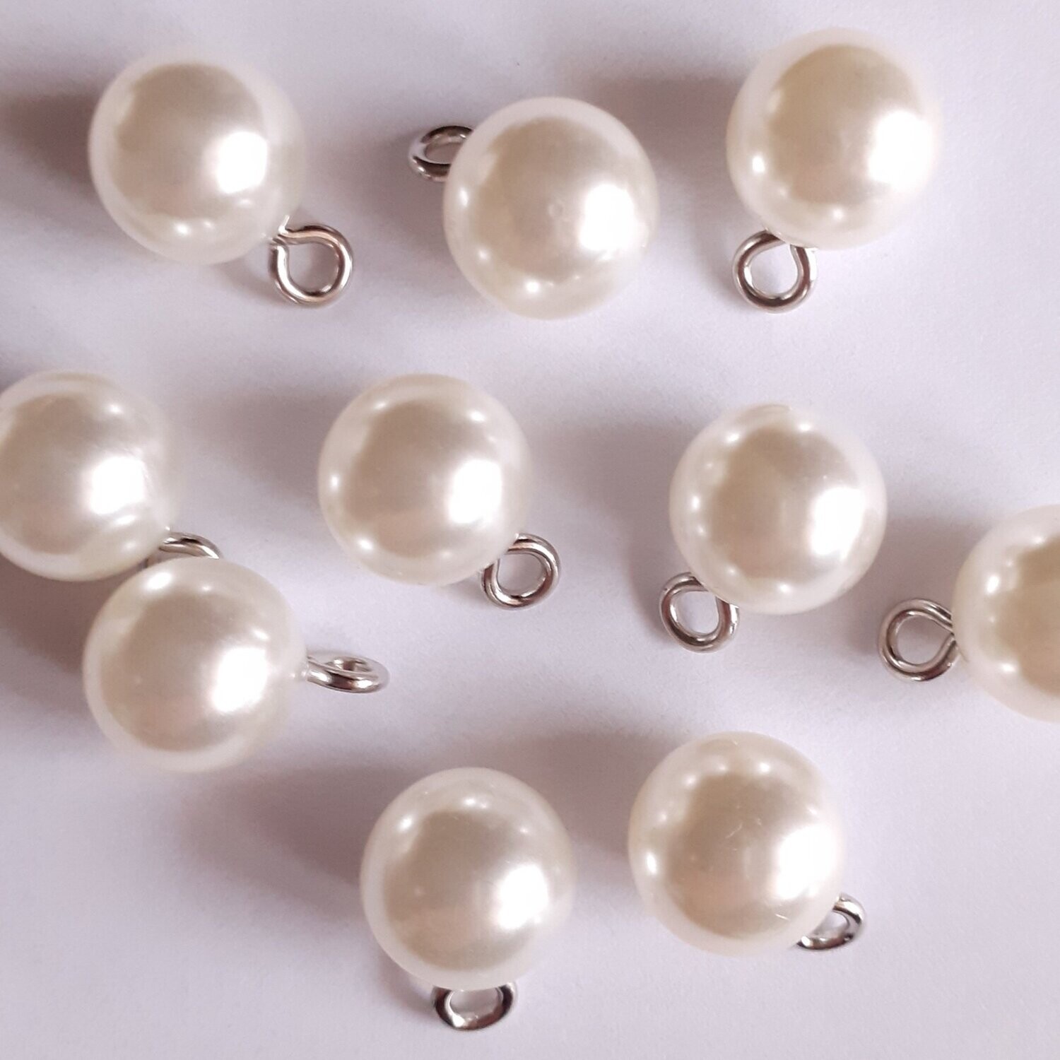 Boutons perles anneau argenté 