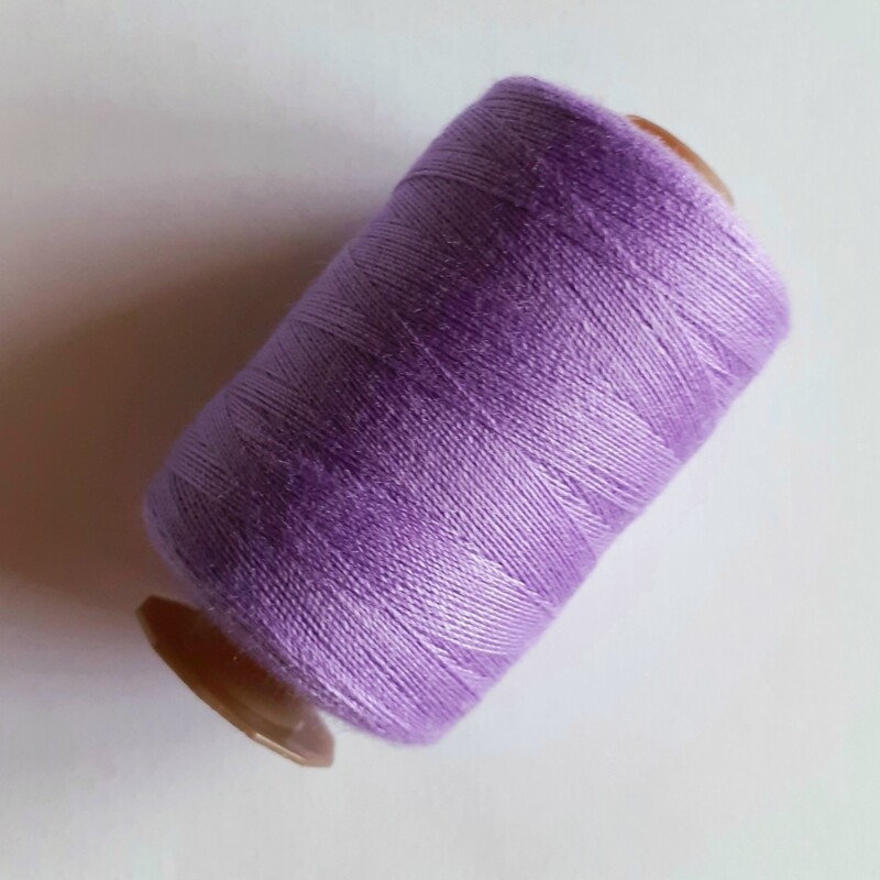 Bobine 914 mètres 100% polyester n°40/2 violet clair