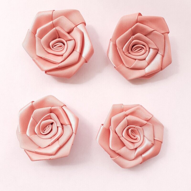 4 fleurs 6 cm ruban satinée vieux rose