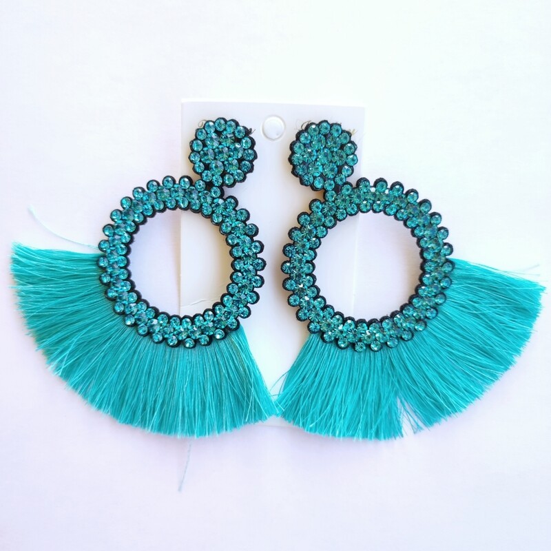 Une paire boucles d'oreilles avec strass cristal 8.8 x 9 cm/12 couleurs