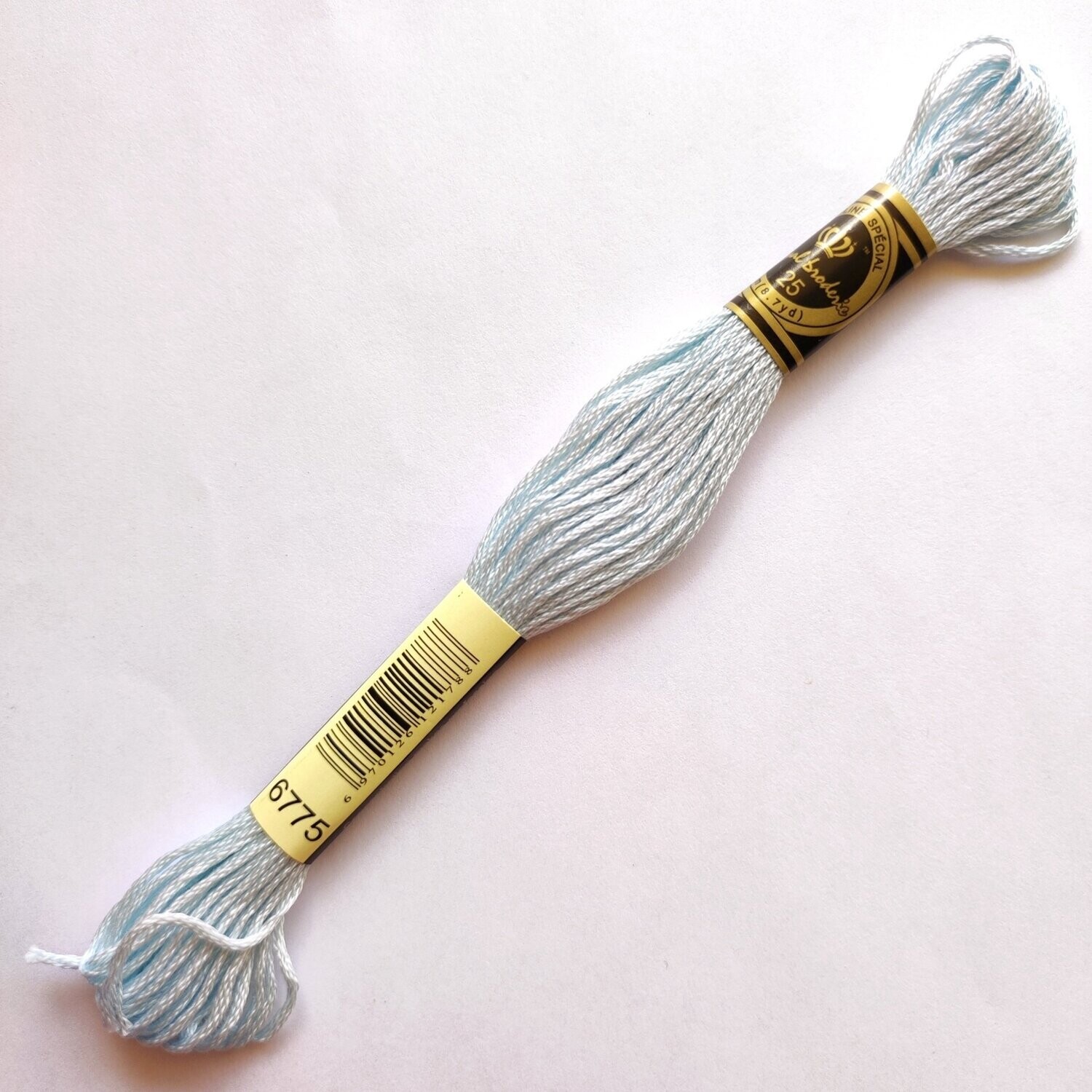 Fil coton mouliné spécial - 8 m - Coloris DMC 775