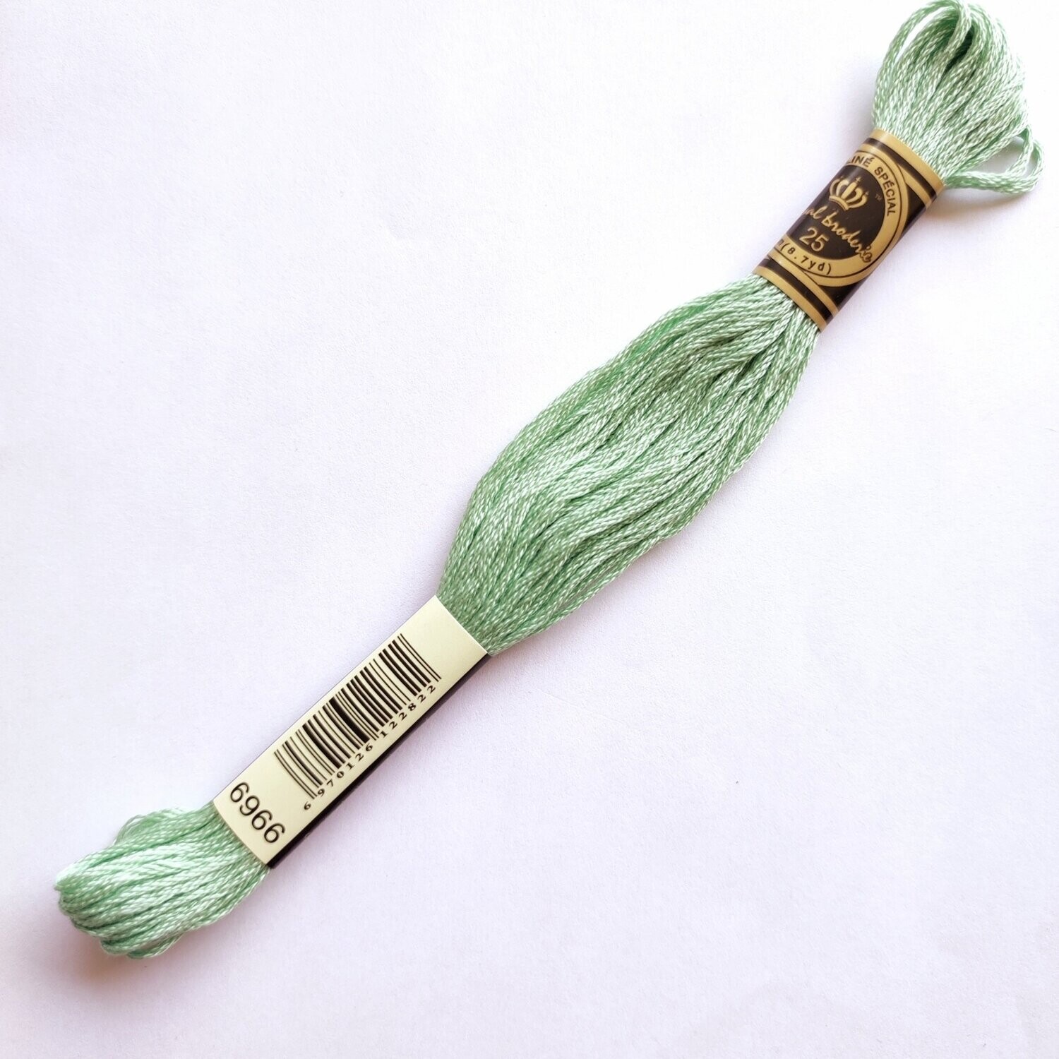 Fil coton mouliné spécial - 8 m - Coloris DMC 966