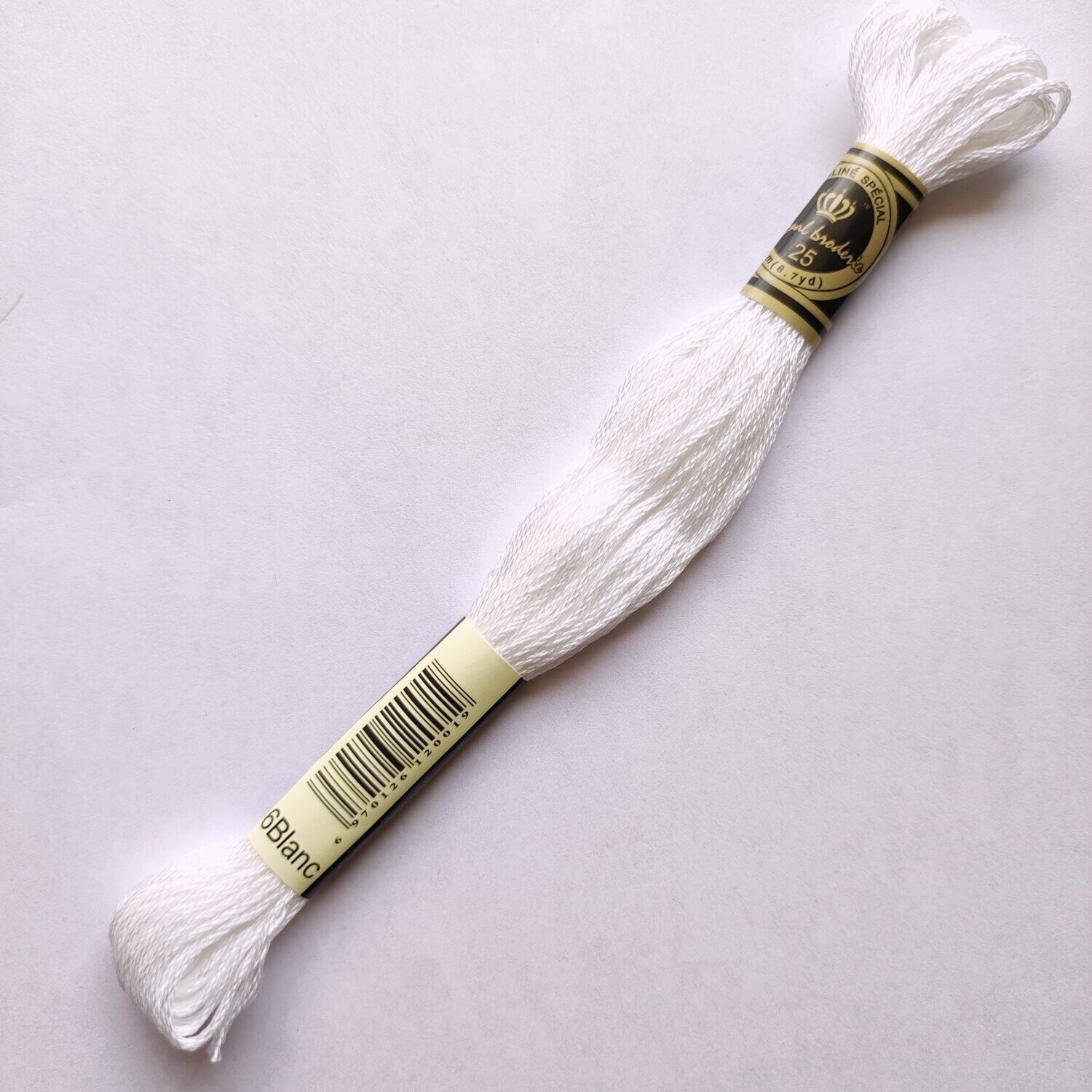 Fil écheveau coton mouliné spécial - 8 m - 6 brins - Coloris DMC Blanc