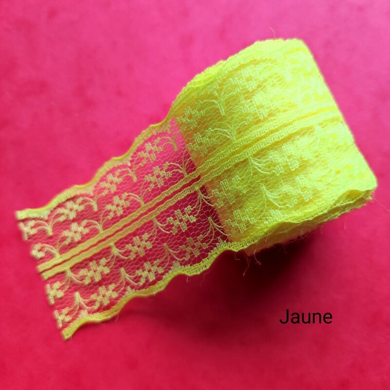 4.3 mètres dentelle 45mm jaune 4.3 mètres dentelle 45mm jaune