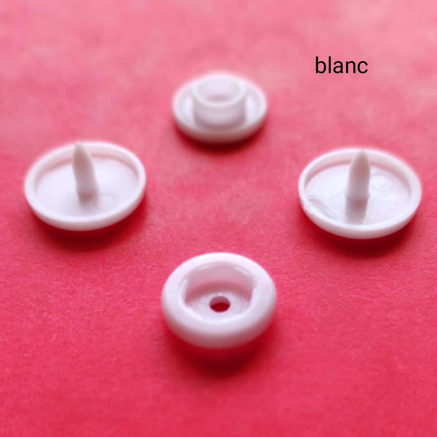 12 boutons pressions plastique 12mm