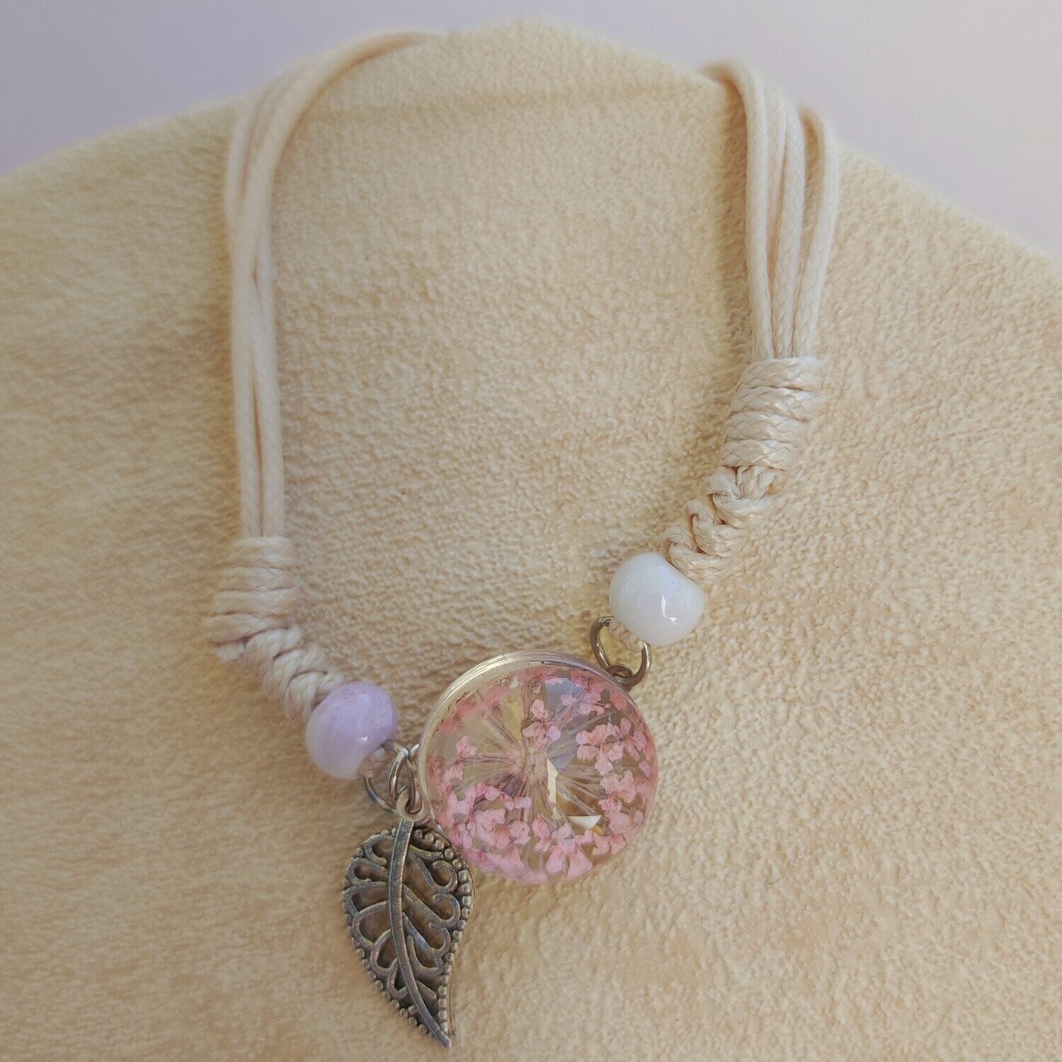 Bracelet floral boule de verre fleur rose