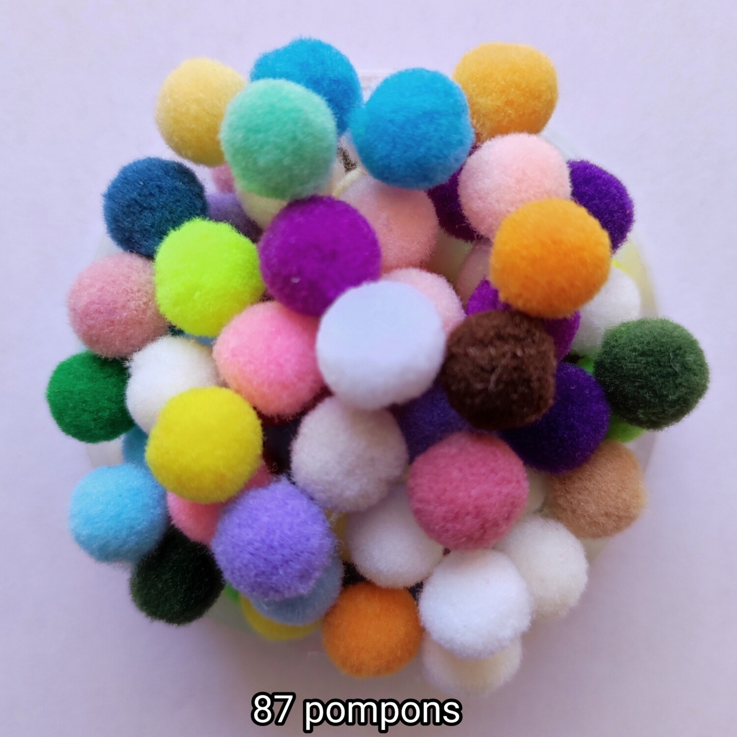 87 pompons multicouleur 10mm 