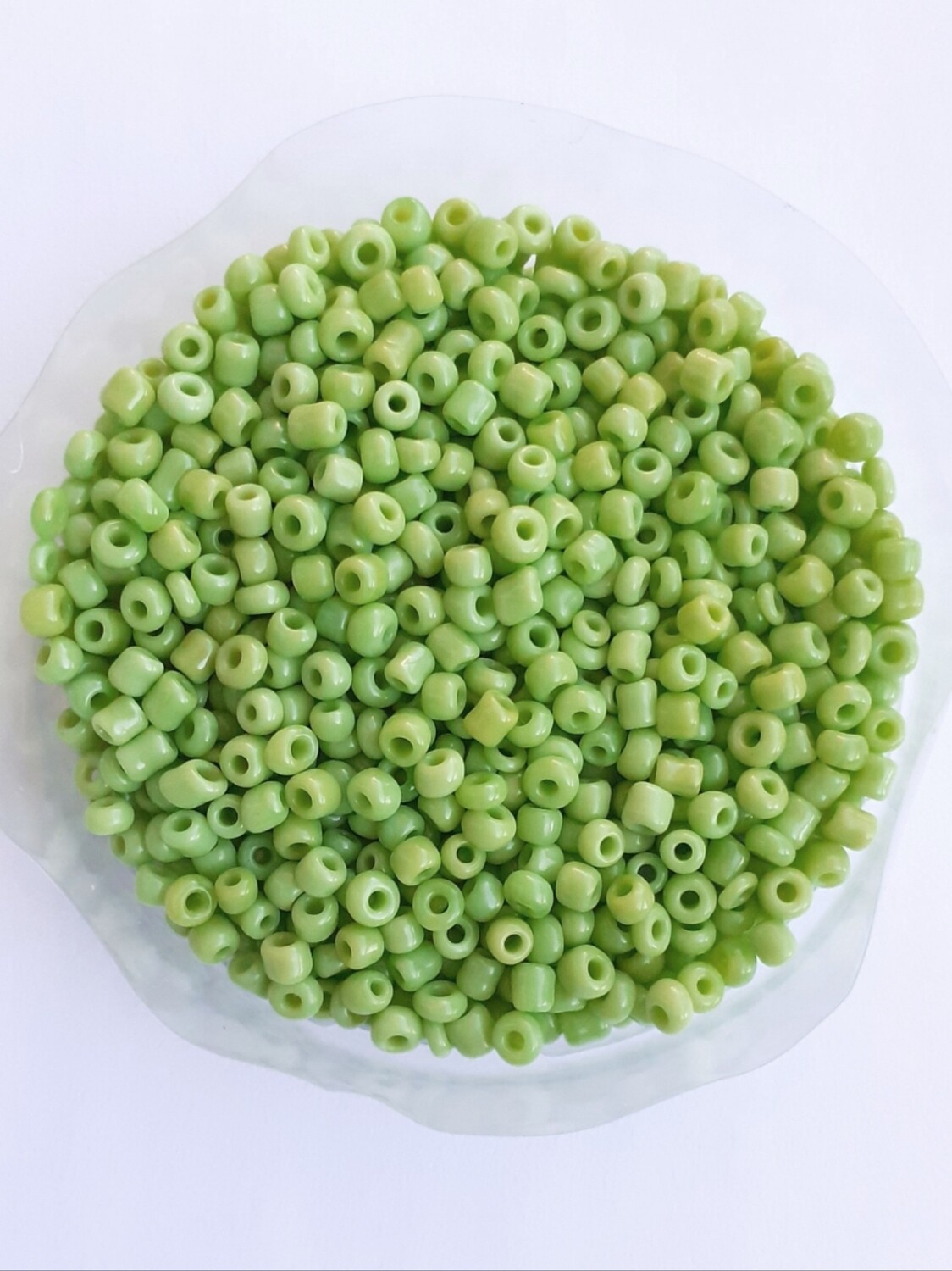 2600 perles en verre 2MM (40g) vert clair opaque