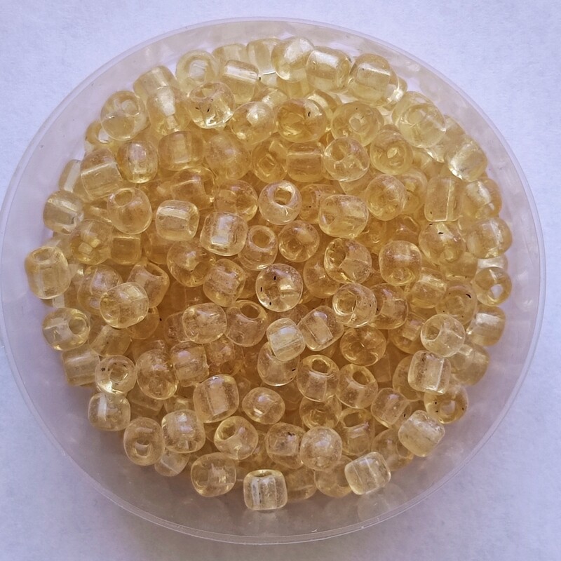 450 perles en verre 4MM (40g) beige clair transparent 