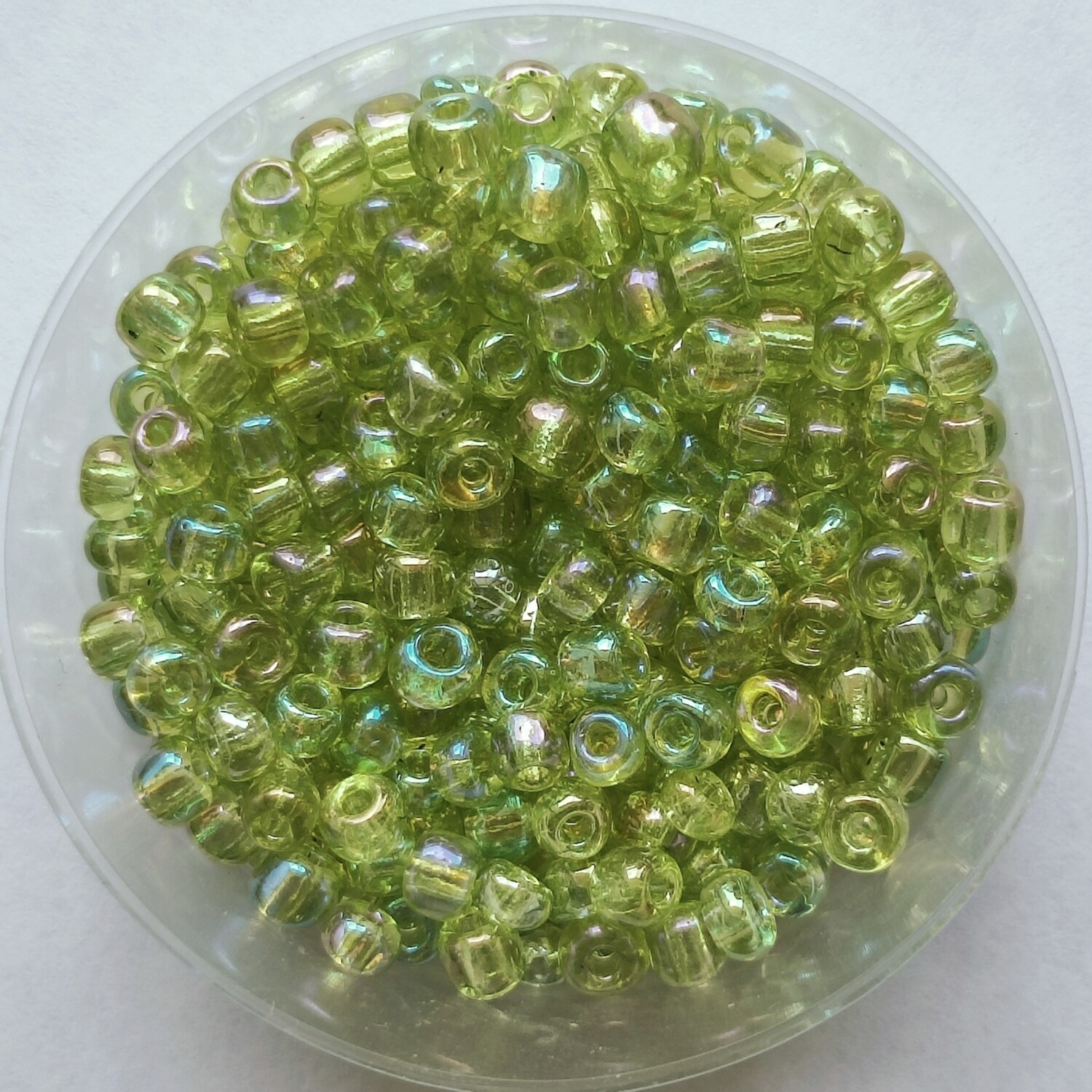 400 perles en verre 4MM (32g) vert clair nacré
