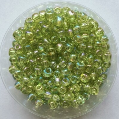 400 perles en verre 4MM (32g) vert clair nacré