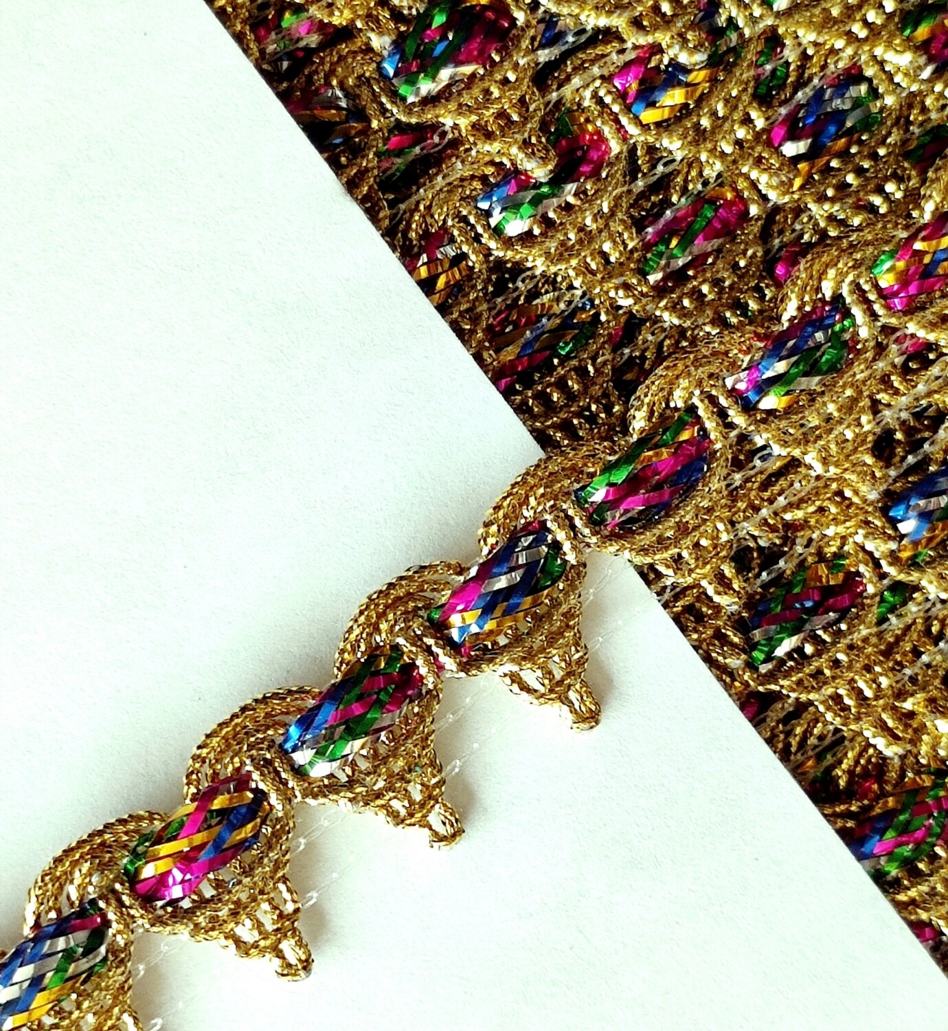 Galon doré clair et multicouleur 2 cm largeur 