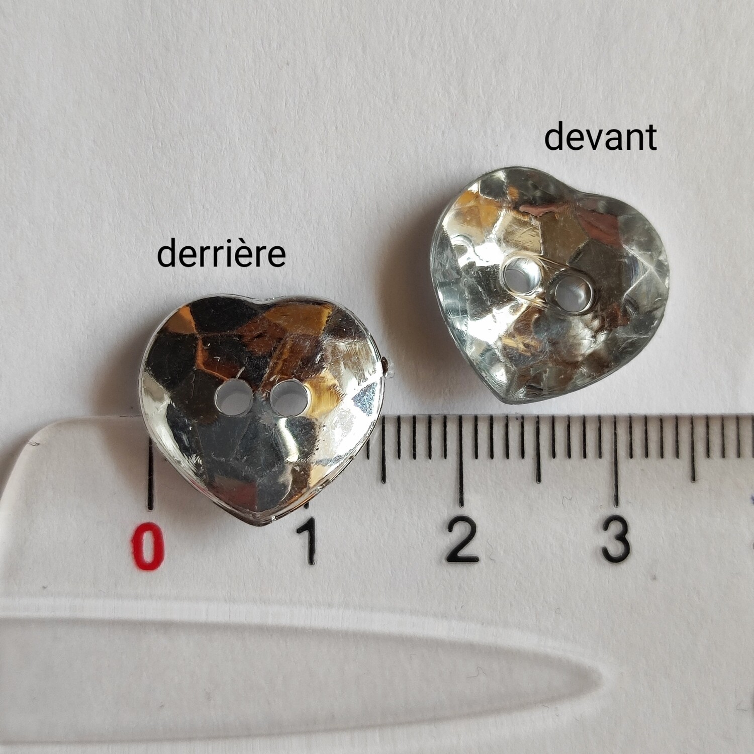 20 boutons coeur en acrylique 15mm argenté 