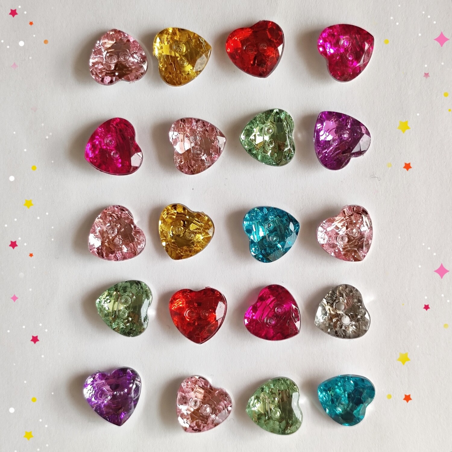 20 boutons coeur en acrylique 13mm mélangé