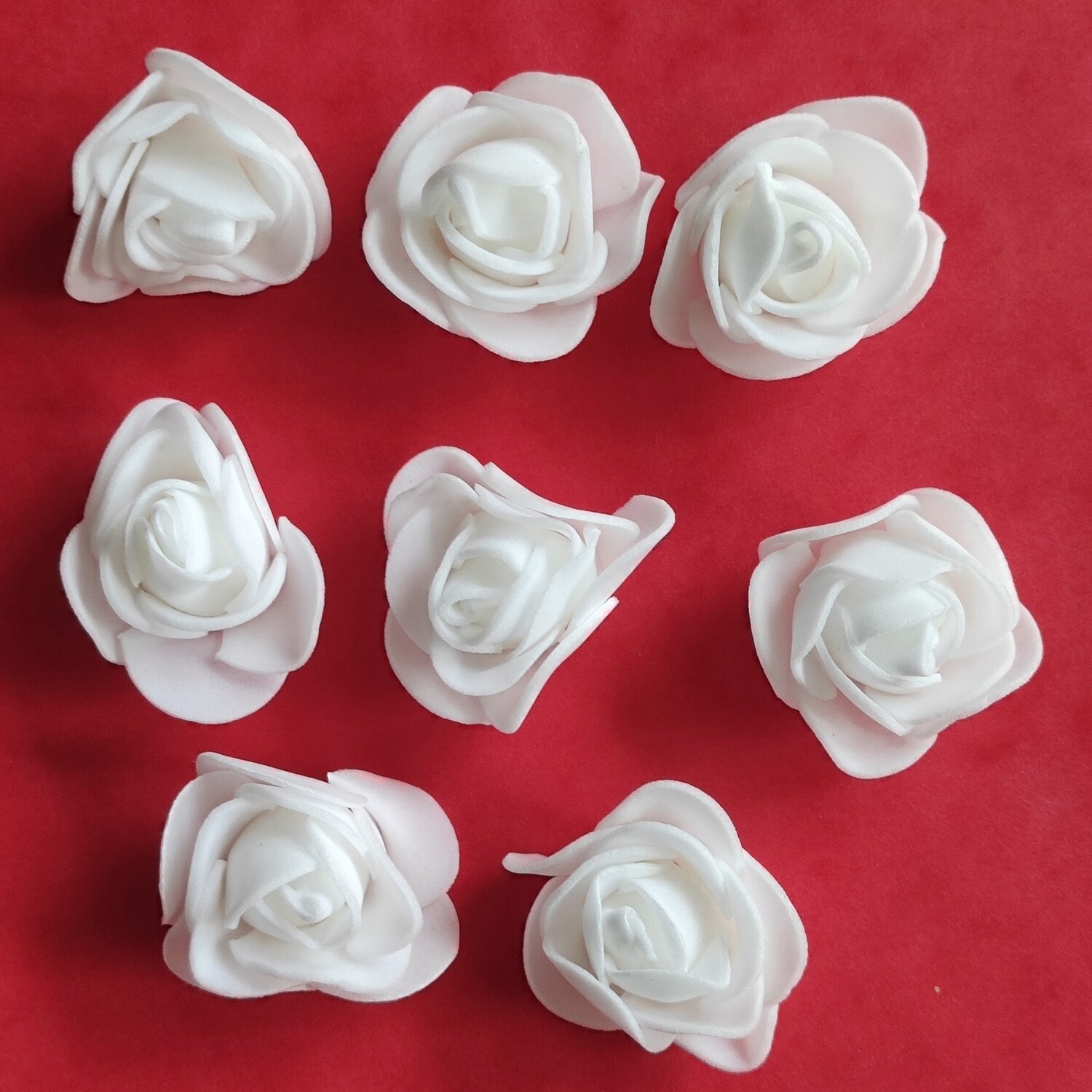 8 fleurs en mousse/11 couleurs