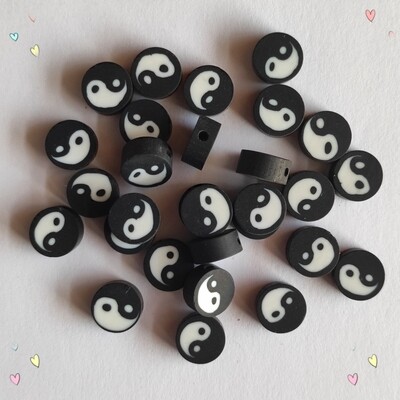 10 perles ying yang noir/blanc 1cmx4mm