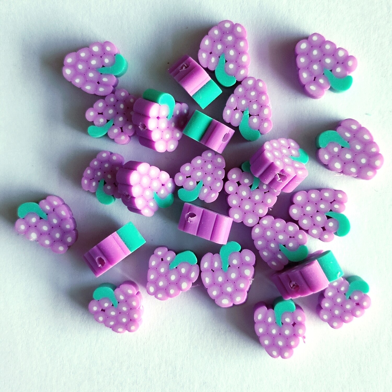 10 perles raisin violet/vert 1cmx5mm