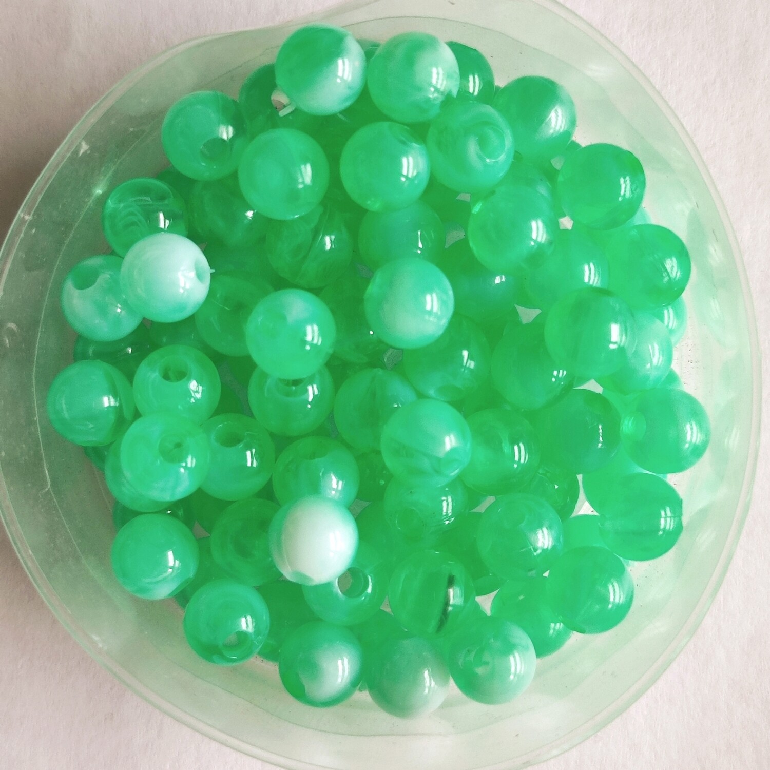 100 perles bicolore 6mm imitation Jade vert