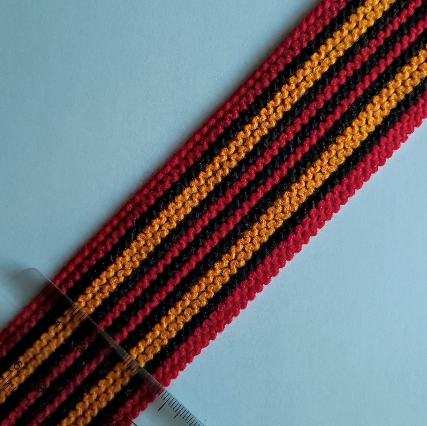 Galon kabyle 4,7 cm petit zig zag noir/rouge/orange