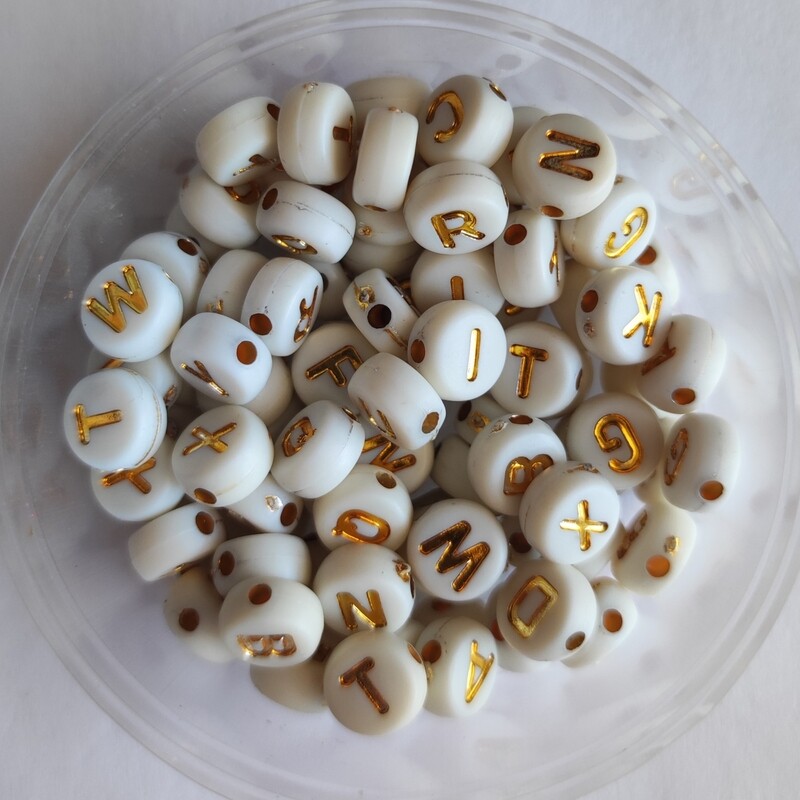 200 perles plates alphabet