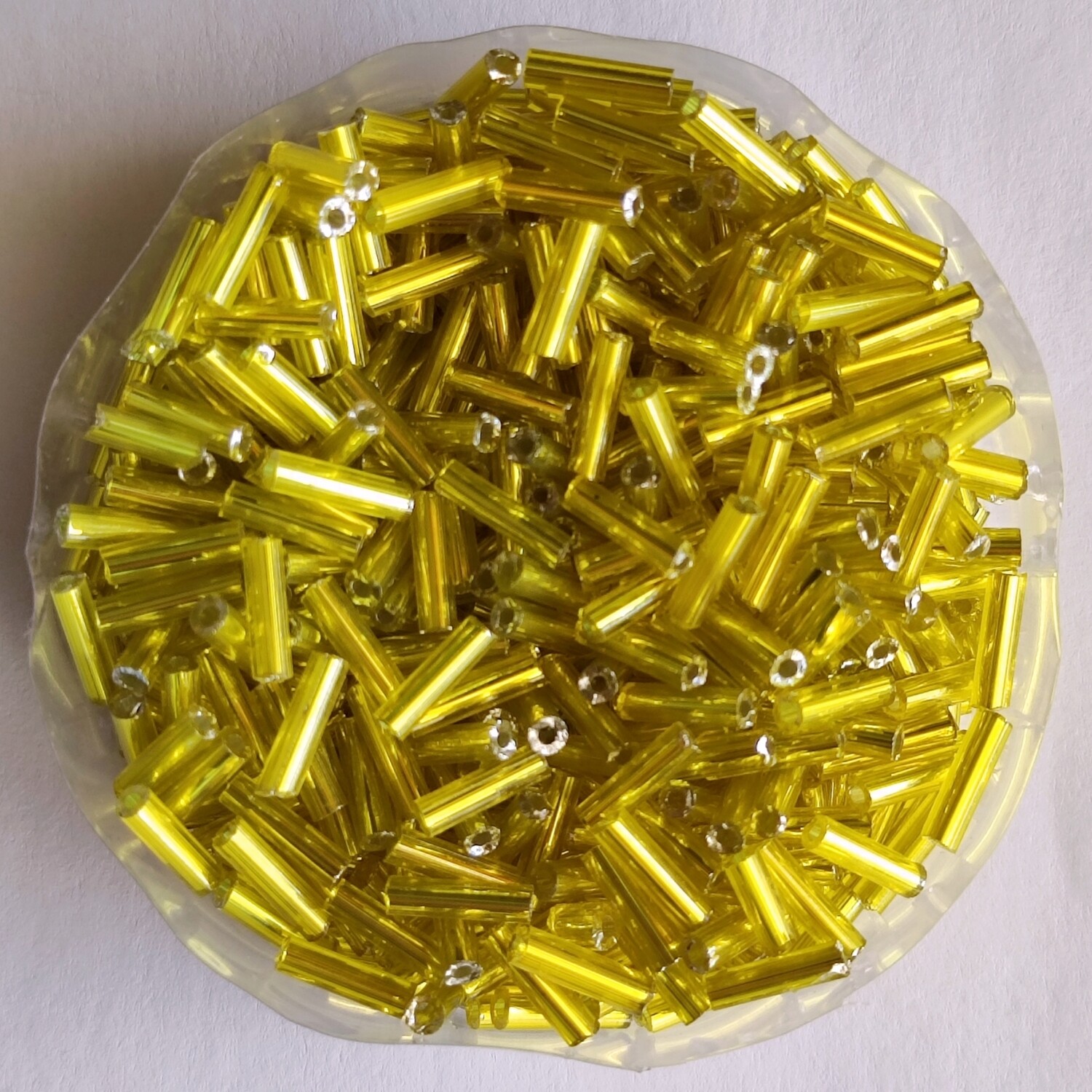 20g perles tube 6mm x 2mm jaune soleil 