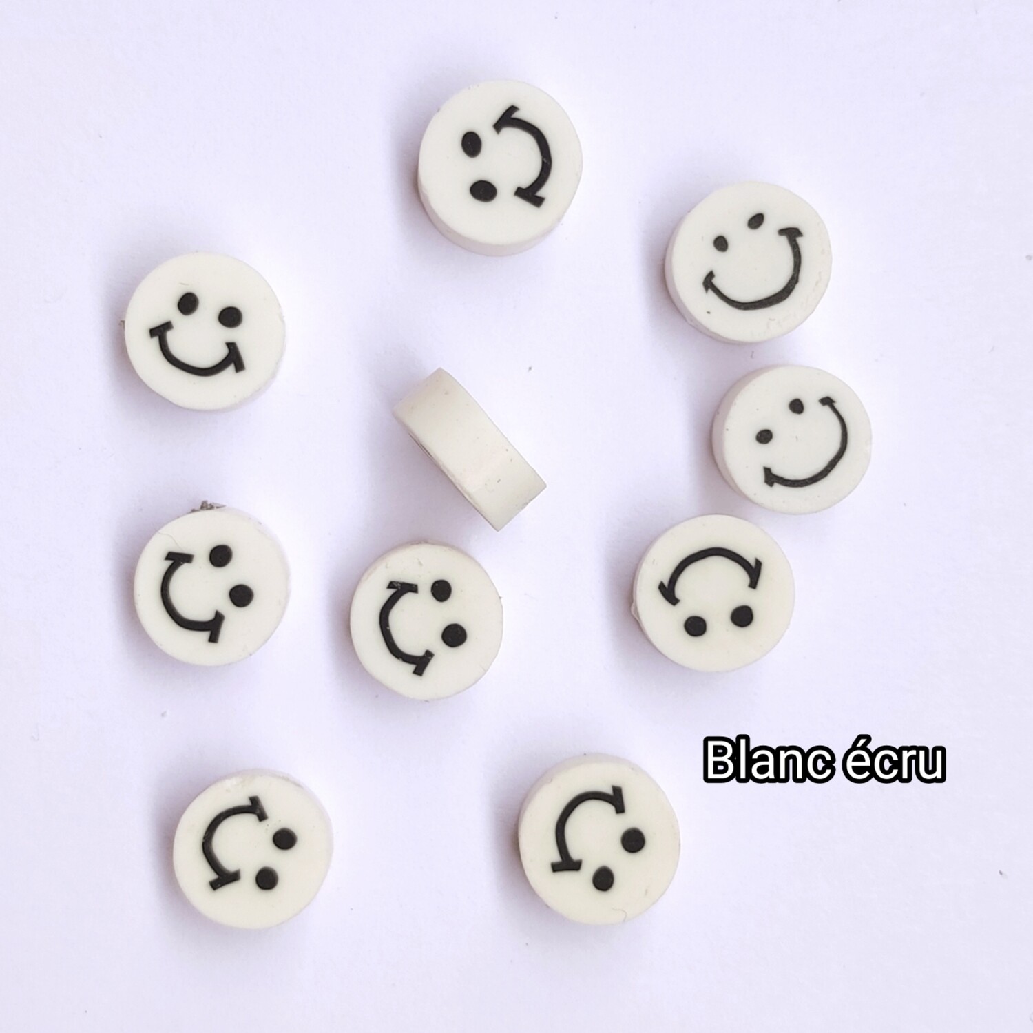 10 perles smiley blanc écru 