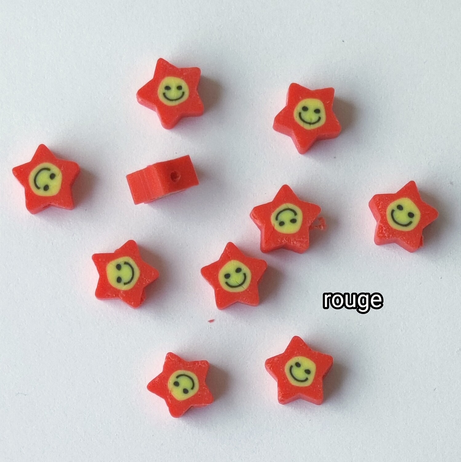 10 perles polymère étoiles rouge