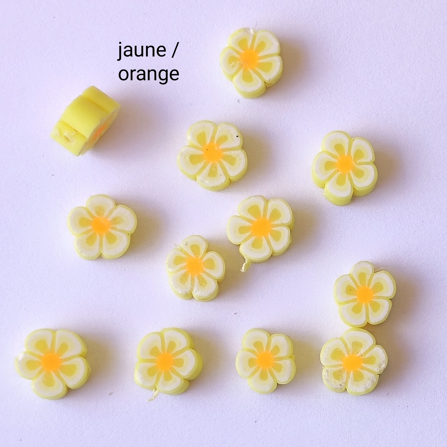 10 perles fleurs jaune/orange 