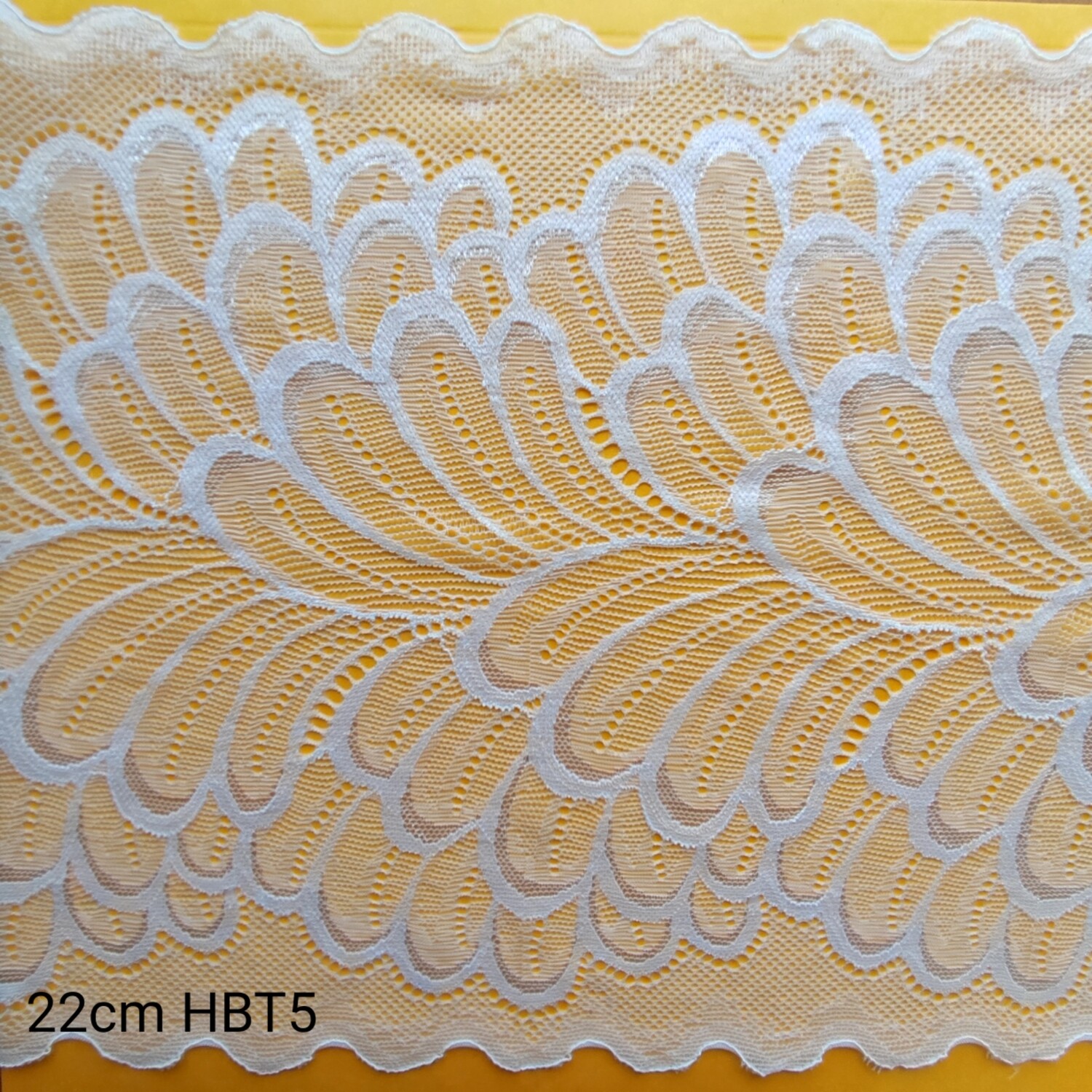 3 mètres dentelle blanche 22 cm