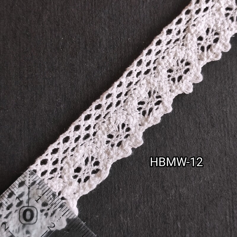4.90 mètres dentelle coton blanche 2.4 cm